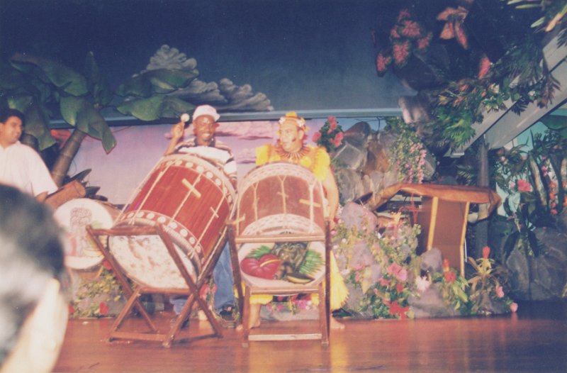 039-Hawaiian Drummers.jpg